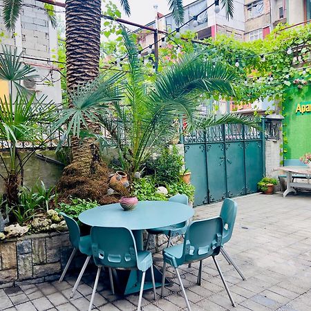 Apartment Maisi Батуми Экстерьер фото