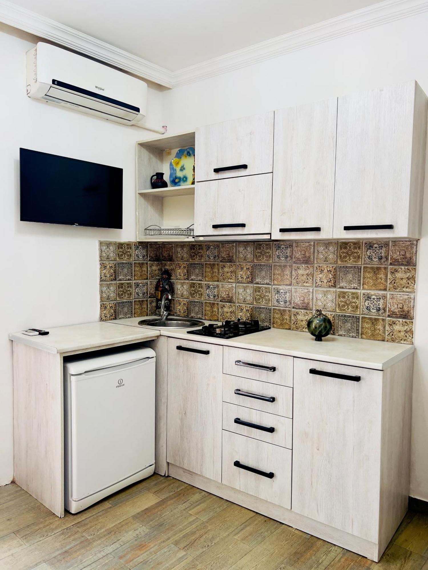 Apartment Maisi Батуми Экстерьер фото