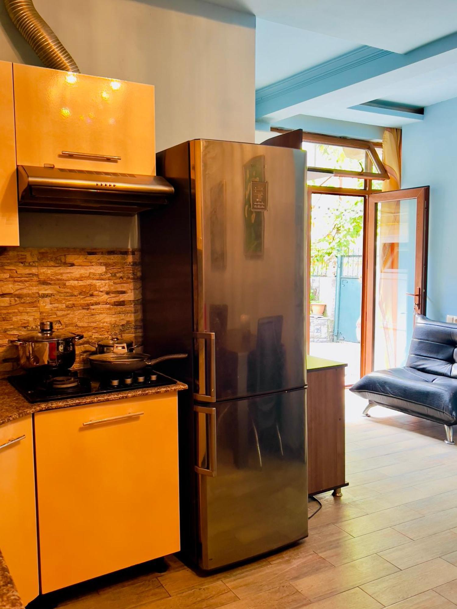 Apartment Maisi Батуми Экстерьер фото