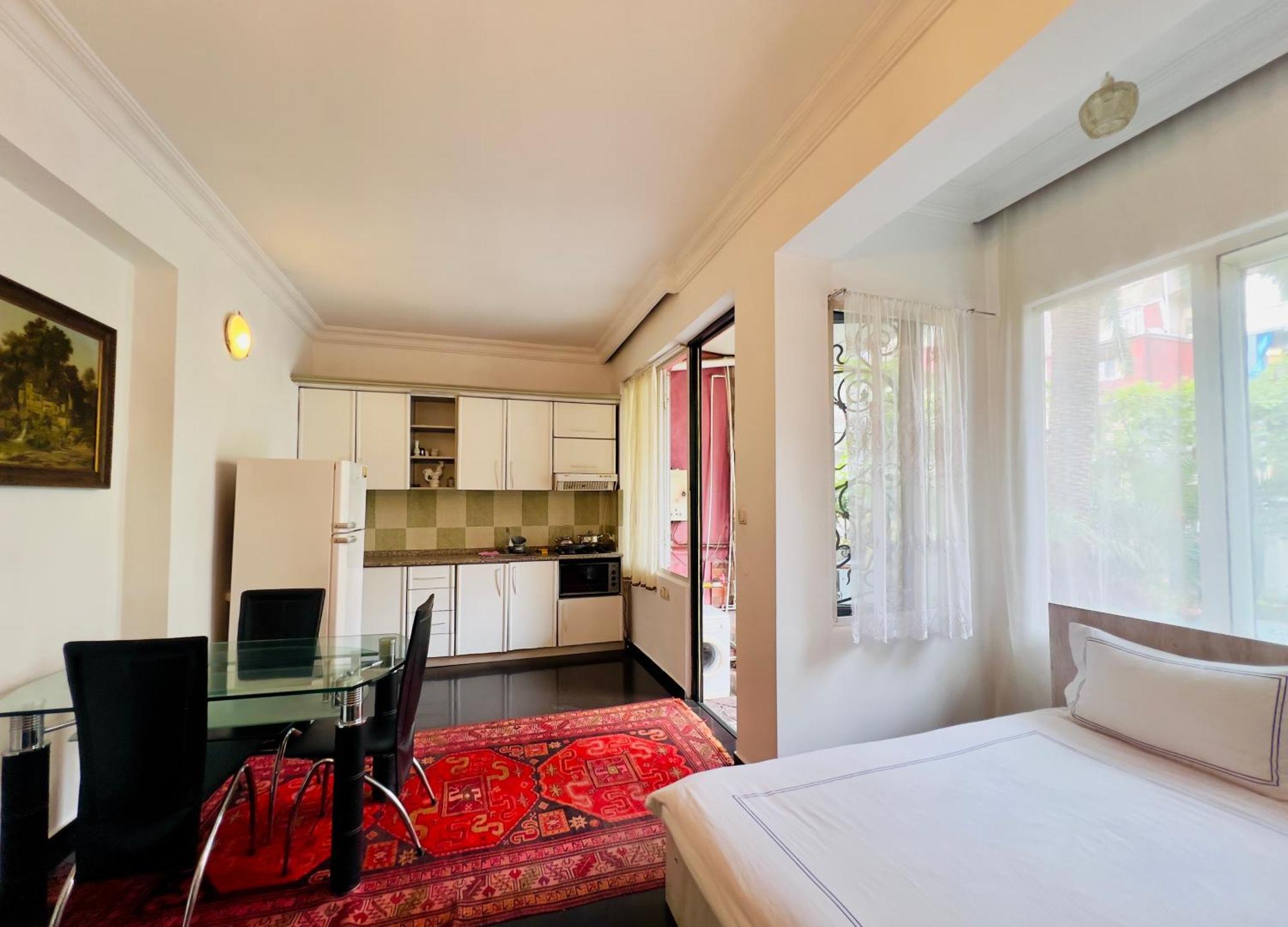 Apartment Maisi Батуми Экстерьер фото